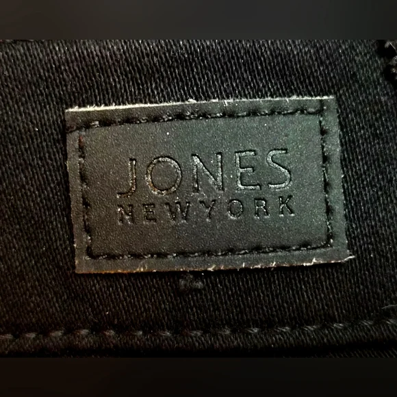 Jones New York Black Label Detail - Picture 8 of 15